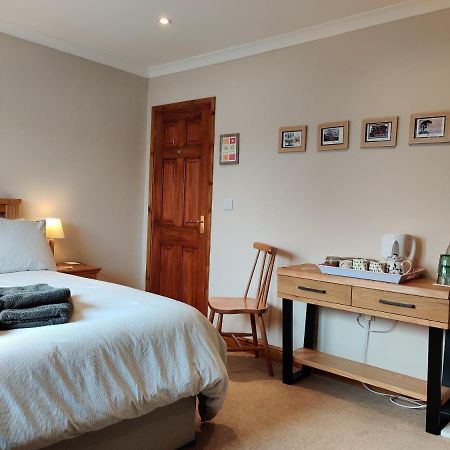 Nant Gloyw Oswestry Bed & Breakfast ภายนอก รูปภาพ