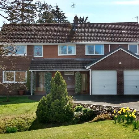 Nant Gloyw Oswestry Bed & Breakfast ภายนอก รูปภาพ