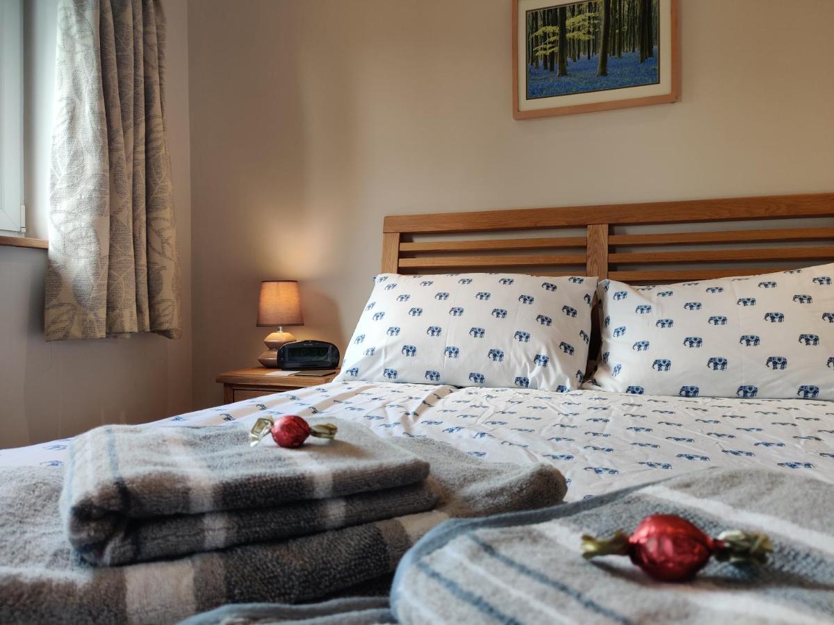 Nant Gloyw Oswestry Bed & Breakfast ภายนอก รูปภาพ