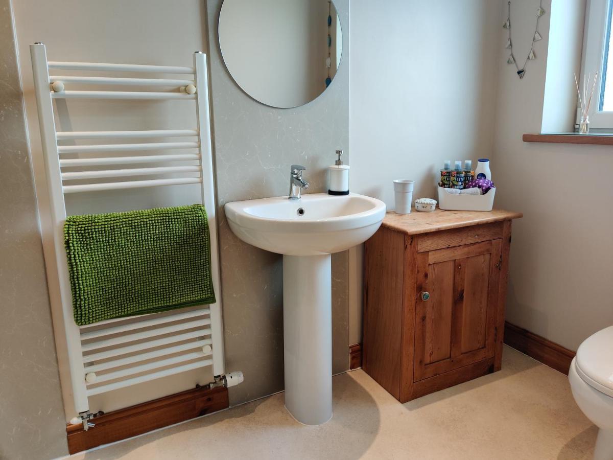 Nant Gloyw Oswestry Bed & Breakfast ภายนอก รูปภาพ