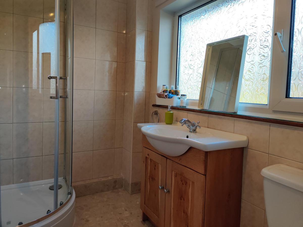 Nant Gloyw Oswestry Bed & Breakfast ภายนอก รูปภาพ