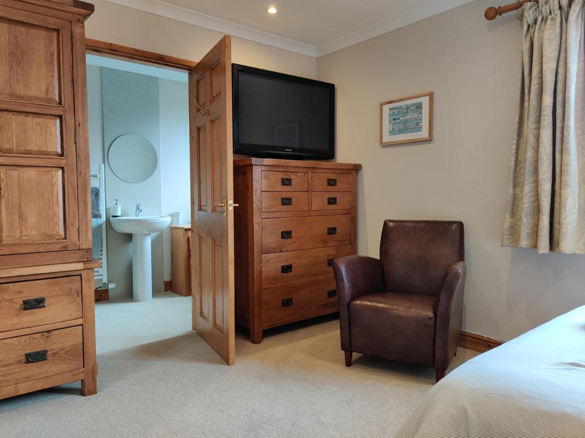 Nant Gloyw Oswestry Bed & Breakfast ภายนอก รูปภาพ